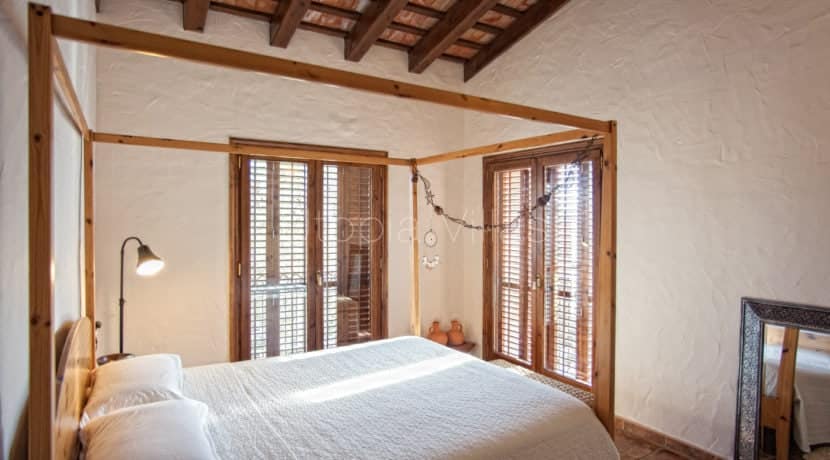 12-Master-Bedroom-Villa-Marrakech-Sitges-Barcelona