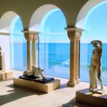 Esculturas con vista al mar en el museo Maricel