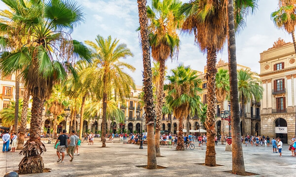 Your Ultimate Itinerary: Top 10 Things to Do in Barcelona