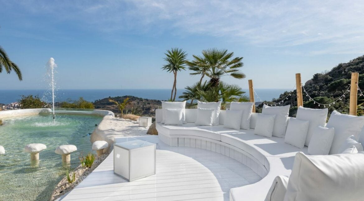 chill-out-areas-villa-paradiso